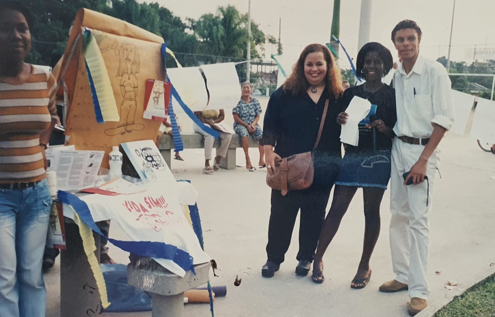 Exposição do trabalho dos jovens do projeto Agentes Jovens